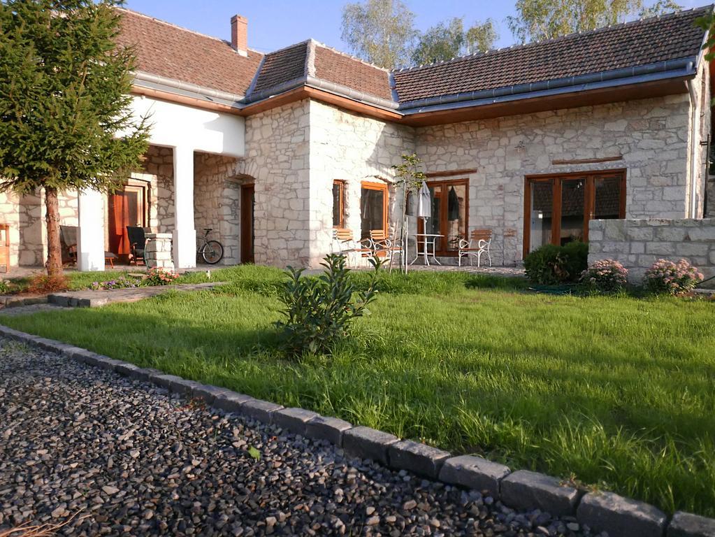 Úrágya Vendégház Mád Extérieur photo